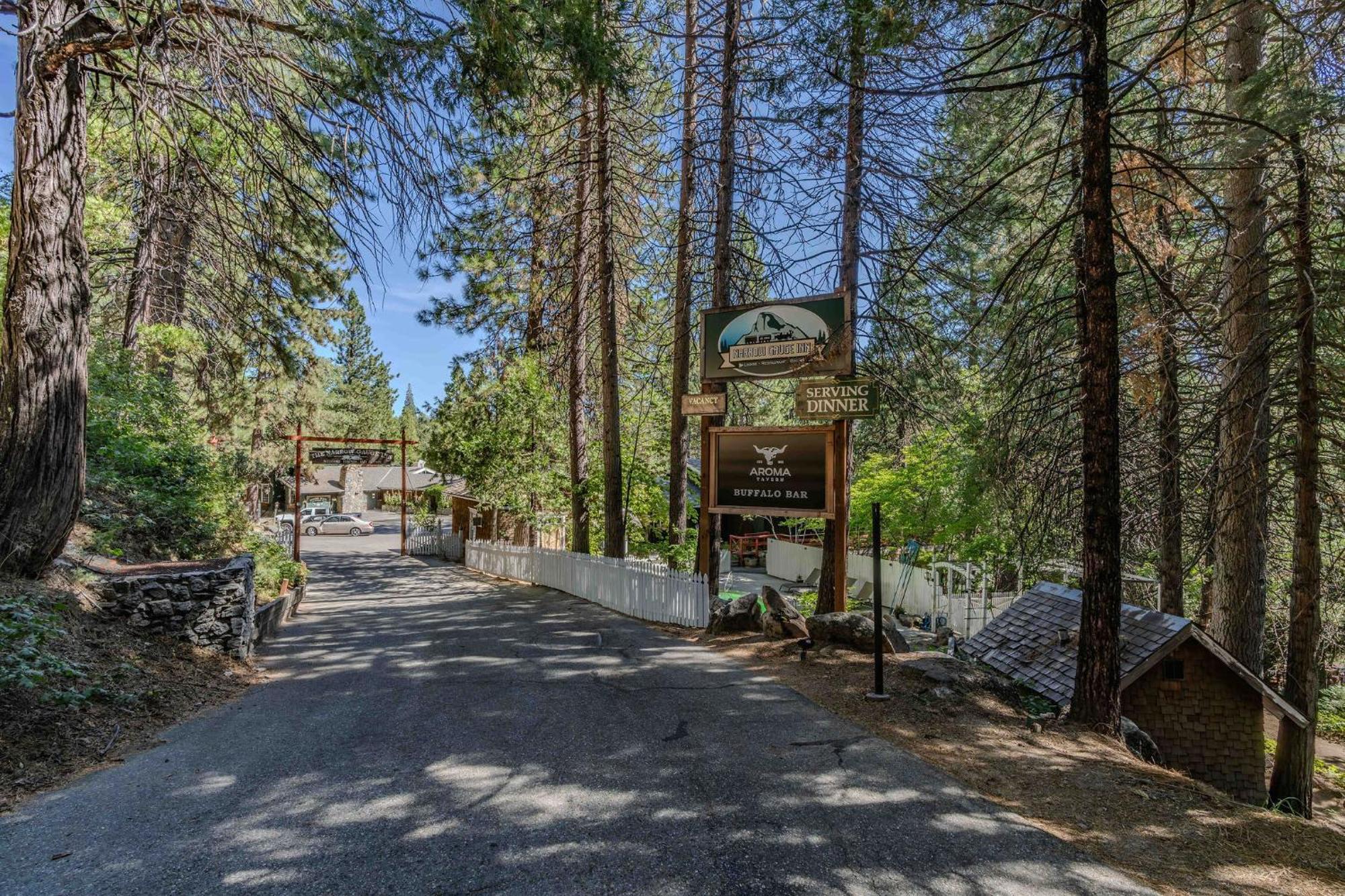 Narrow Gauge Inn Fish Camp Exterior photo