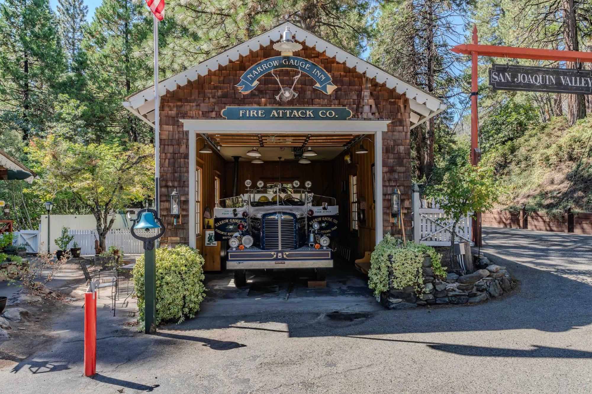 Narrow Gauge Inn Fish Camp Exterior photo