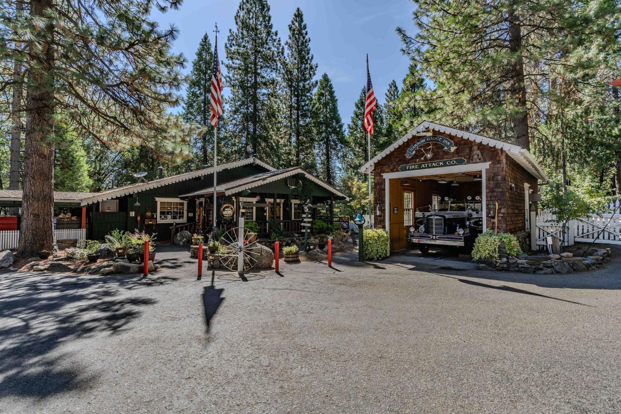 Narrow Gauge Inn Fish Camp Exterior photo